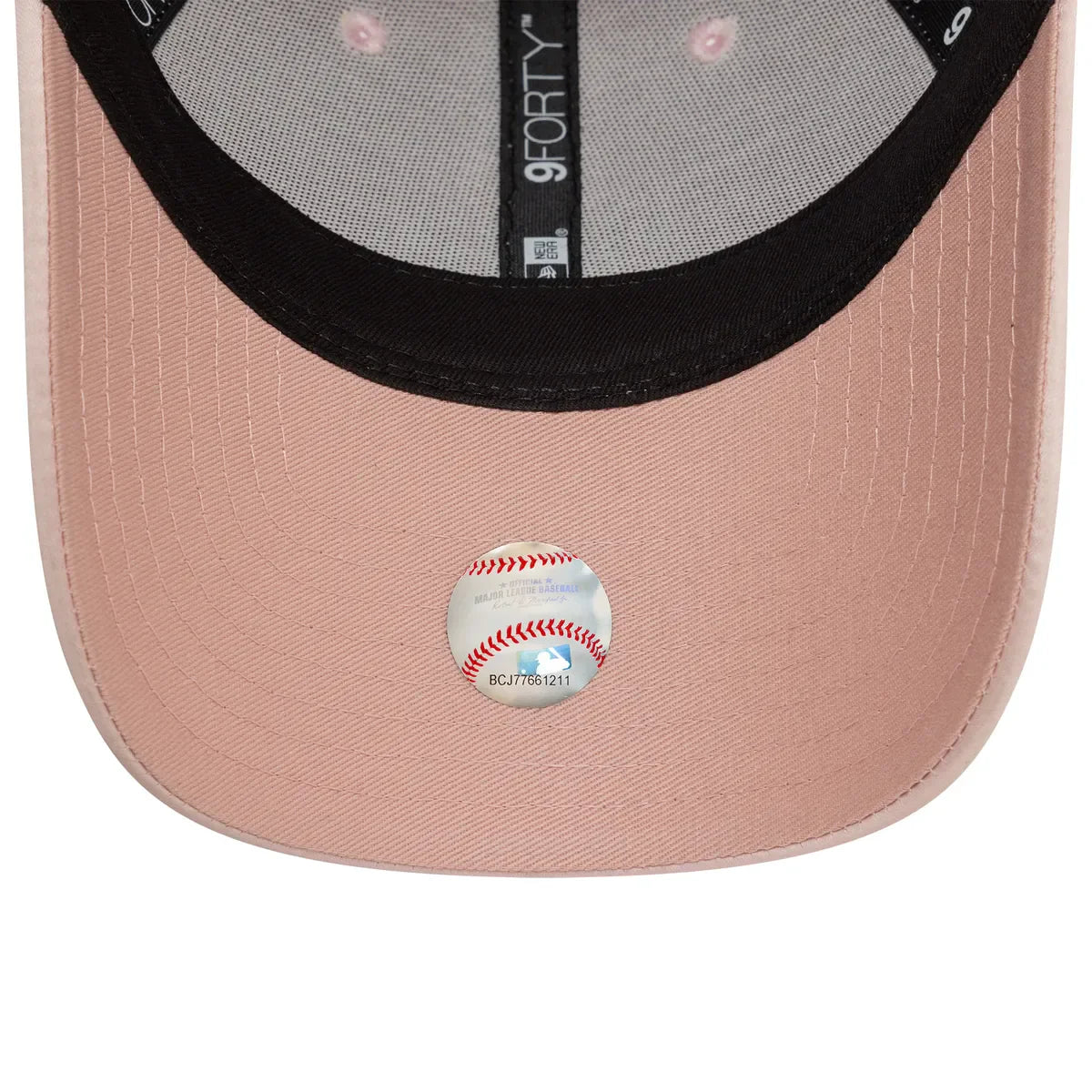 New Era WMNS SATIN 9FORTY NEYYAN