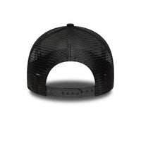 New Era OVAL DISTRESS PATCH TRUCKER N