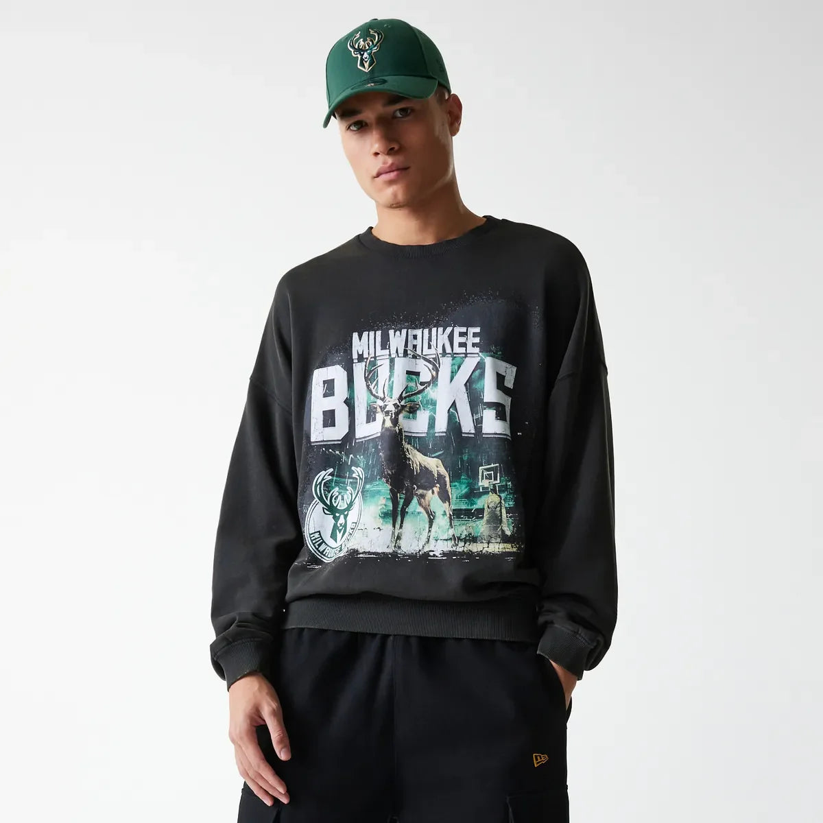 New Era NBA WASHED GRPHC OS CREW MILB Whg